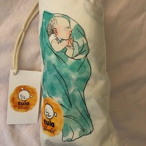 NWT Tula baby blanket - bumble bee